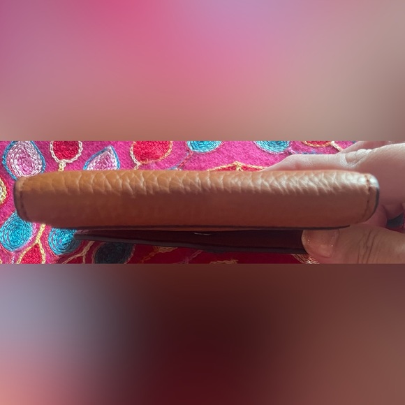 NWOT caramel brown small leather wallet by It’s Life. Measures apx 4 x 4 inches. - Picture 5 of 12